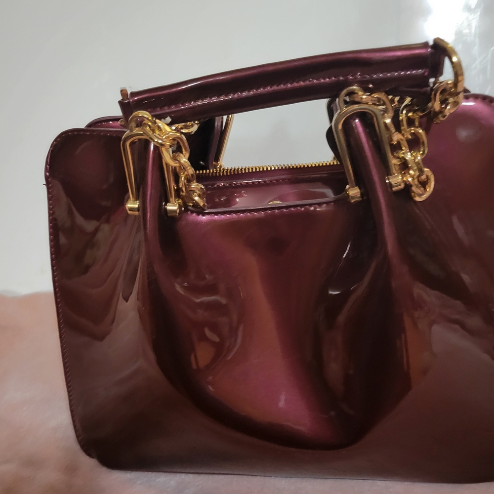 Bebe Metallic Burgandy Women's Bag NEW - Picture 2 of 11